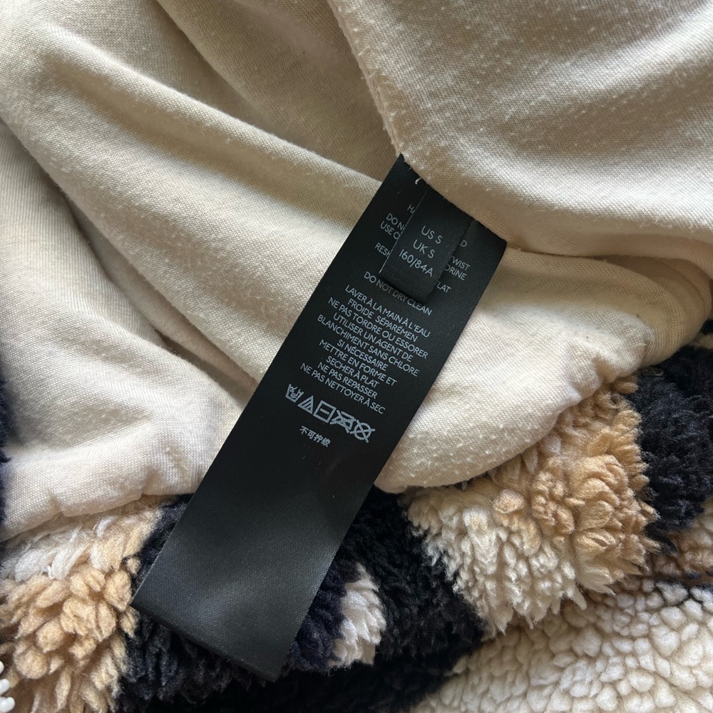 Urban Outfitters Olivia Sherpa Jacket Small Yin Yang Y2K Indie Cozy Teddy RARE - Picture 6 of 11